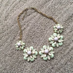 Beautiful flower adjustable necklace
